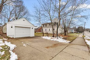 305 S Silverbrook Dr, West Bend, WI 53095 - Photo 39