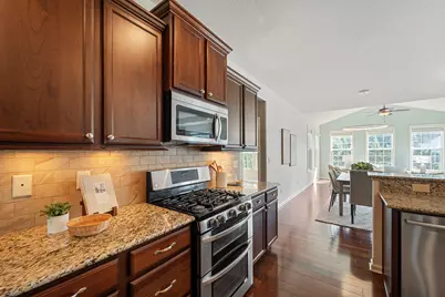 7208 W River Birch Dr, Mequon, WI 53092 - Photo 15