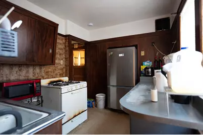 320 N 31st St, Milwaukee, WI 53208 - Photo 5