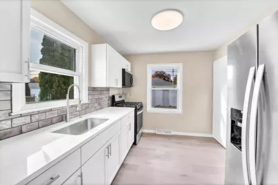 3410  5th Ave, Racine, WI 53402 - Photo 7