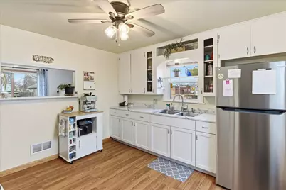 2122  27th St, Kenosha, WI 53140 - Photo 11