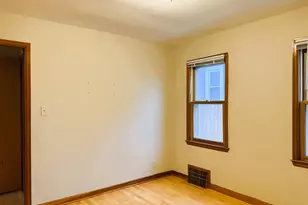 2201 S 73rd St, West Allis, WI 53219 - Photo 13