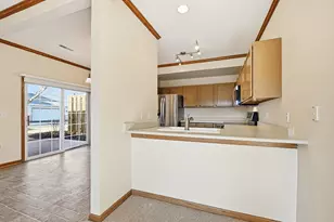 14824 W Arrowhead Ln, New Berlin, WI 53151 - Photo 11