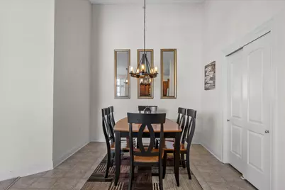 W206N16743  Blackberry Cir #1628, Jackson, WI 53037 - Photo 5