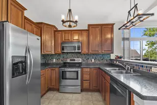 W206N16743 Blackberry Cir, Jackson, WI 53037 - Photo 21