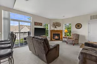 W206N16743 Blackberry Cir, Jackson, WI 53037 - Photo 19