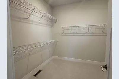 528  Kiddle Ln, Racine, WI 53182 - Photo 9