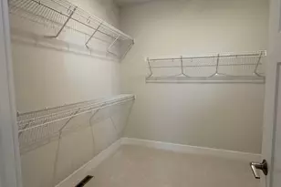 528 Kiddle Ln, Racine, WI 53182 - Photo 9