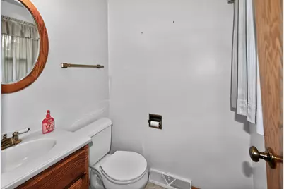 N90W18248  Lambs Ln, Menomonee Falls, WI 53051 - Photo 13