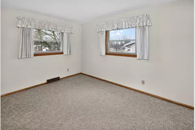 N90W18248  Lambs Ln, Menomonee Falls, WI 53051 - Photo 17