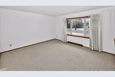 N90W18248  Lambs Ln, Menomonee Falls, WI 53051 - Photo 5