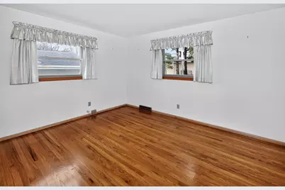 N90W18248  Lambs Ln, Menomonee Falls, WI 53051 - Photo 15