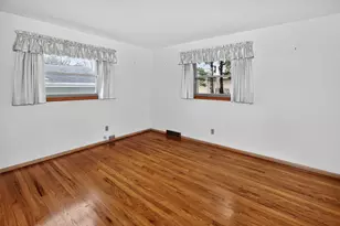 N90W18248 Lambs Ln, Menomonee Falls, WI 53051 - Photo 15