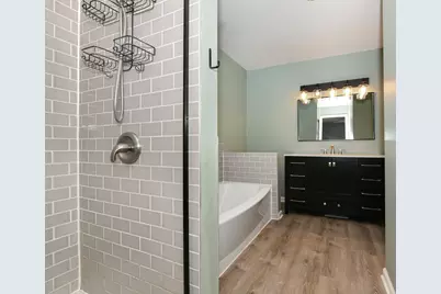 10600 S Shepard Ave, Oak Creek, WI 53154 - Photo 21