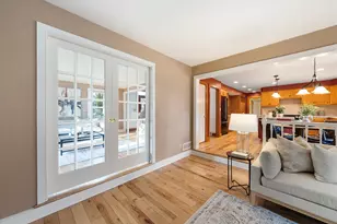 387 W Juniper Dr, Grafton, WI 53024 - Photo 9