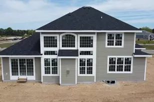 611 Talbots Woods Dr, Dousman, WI 53118 - Photo 3