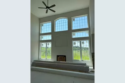 611  Talbots Woods Dr, Dousman, WI 53118 - Photo 5