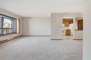 W177N9766 Riversbend Circle, Germantown, WI 53022 - Photo 31