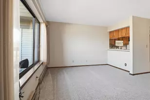 W177N9766 Riversbend Circle, Germantown, WI 53022 - Photo 3