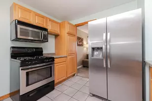 7166 S 37th Pl, Franklin, WI 53132 - Photo 7