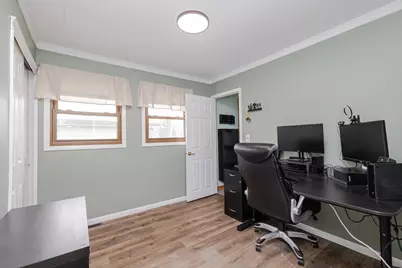 7166 S 37th Pl, Franklin, WI 53132 - Photo 13