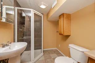 7166 S 37th Pl, Franklin, WI 53132 - Photo 21