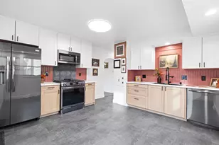 3860 S 39th St, Greenfield, WI 53221 - Photo 17