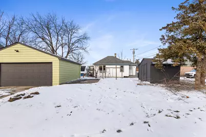 3860 S 39th St, Greenfield, WI 53221 - Photo 43