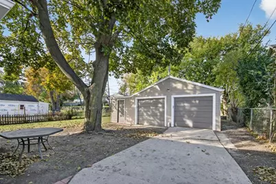 1214  Illinois St, Racine, WI 53405 - Photo 5