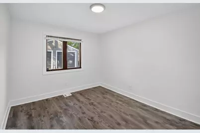 1214  Illinois St, Racine, WI 53405 - Photo 17