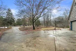 1249 N Lost Woods Rd, Summit, WI 53066 - Photo 11