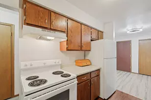 6329 W Nebraska Ave, Milwaukee, WI 53220 - Photo 9