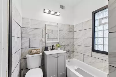 2642 N 24th Pl, Milwaukee, WI 53206 - Photo 11