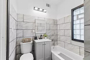 2642 N 24th Pl, Milwaukee, WI 53206 - Photo 11