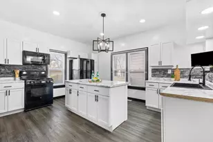 2642 N 24th Pl, Milwaukee, WI 53206 - Photo 5