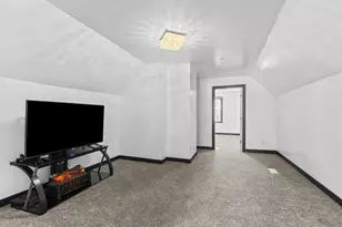 2642 N 24th Pl, Milwaukee, WI 53206 - Photo 17