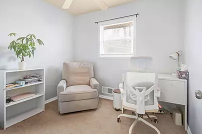 8250 W Acacia St, Milwaukee, WI 53223 - Photo 11