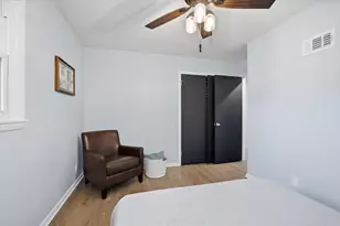 555 Robertson St, Wauwatosa, WI 53213 - Photo 13