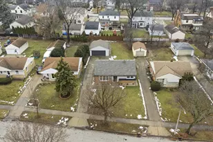 555 Robertson St, Wauwatosa, WI 53213 - Photo 35