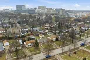 555 Robertson St, Wauwatosa, WI 53213 - Photo 3