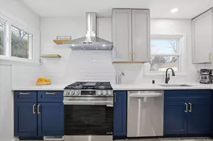 555 Robertson St, Wauwatosa, WI 53213 - Photo 5