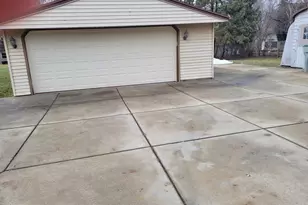 6125 N 122nd St, Milwaukee, WI 53225 - Photo 33