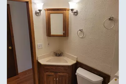 6125 N 122nd St, Milwaukee, WI 53225 - Photo 9