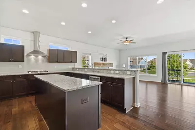 W195N5814  Deer Park Ct, Menomonee Falls, WI 53051 - Photo 15