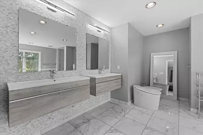 2751 W Deer Creek Ct, River Hills, WI 53217 - Photo 47