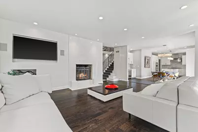 2751 W Deer Creek Ct, River Hills, WI 53217 - Photo 27