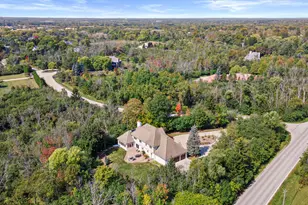 2751 W Deer Creek Ct, River Hills, WI 53217 - Photo 77