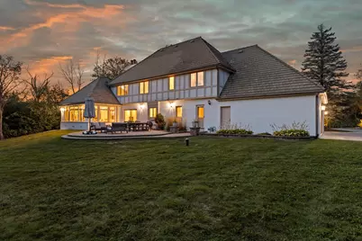 2751 W Deer Creek Ct, River Hills, WI 53217 - Photo 95