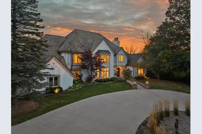 2751 W Deer Creek Ct, River Hills, WI 53217 - Photo 3