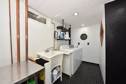 10723 W Rohr Ave, Milwaukee, WI 53225 - Photo 25